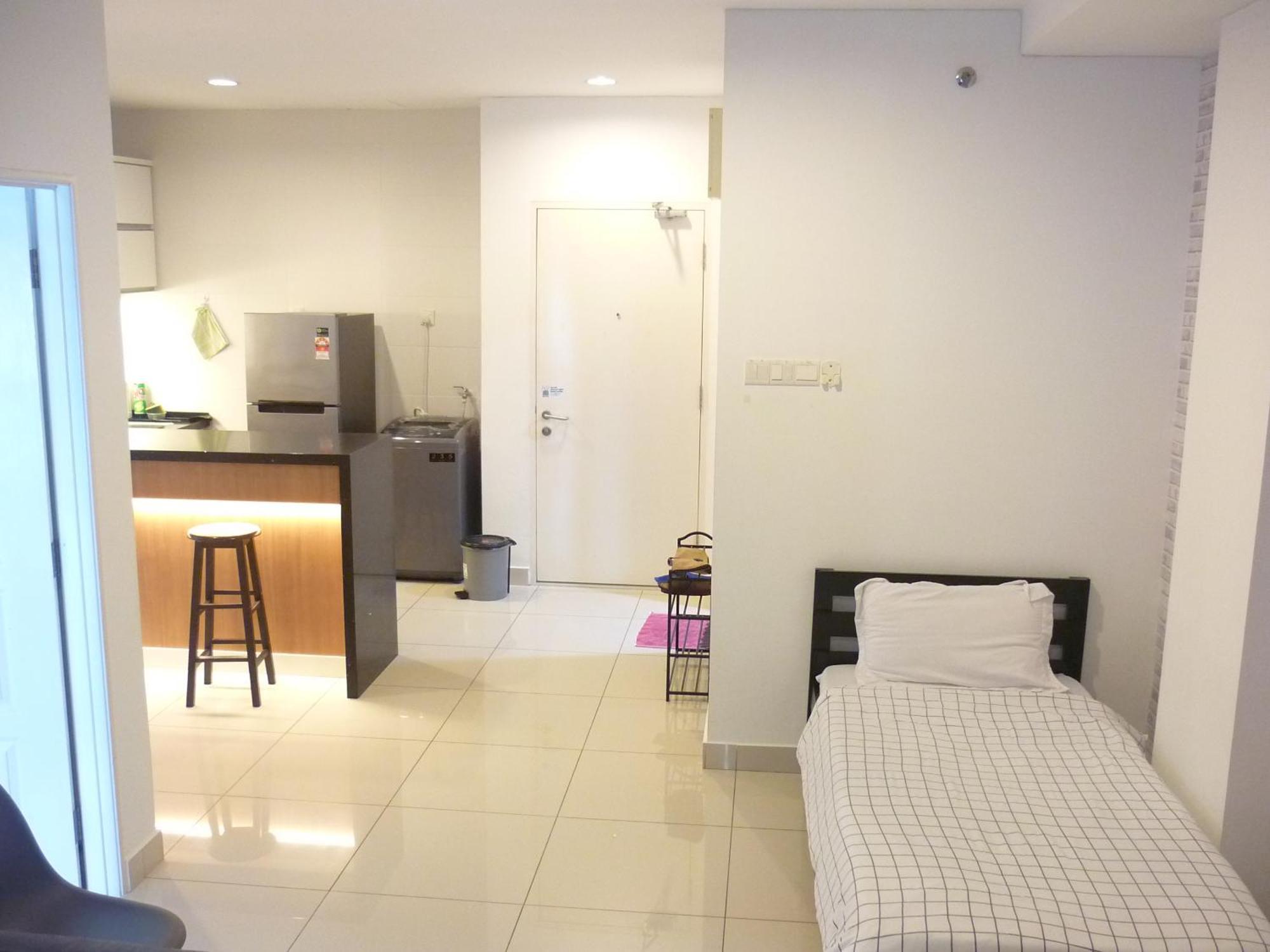 2 Bedrooms & 2 Bathrooms Near New Gurney Bay George Town Bagian luar foto